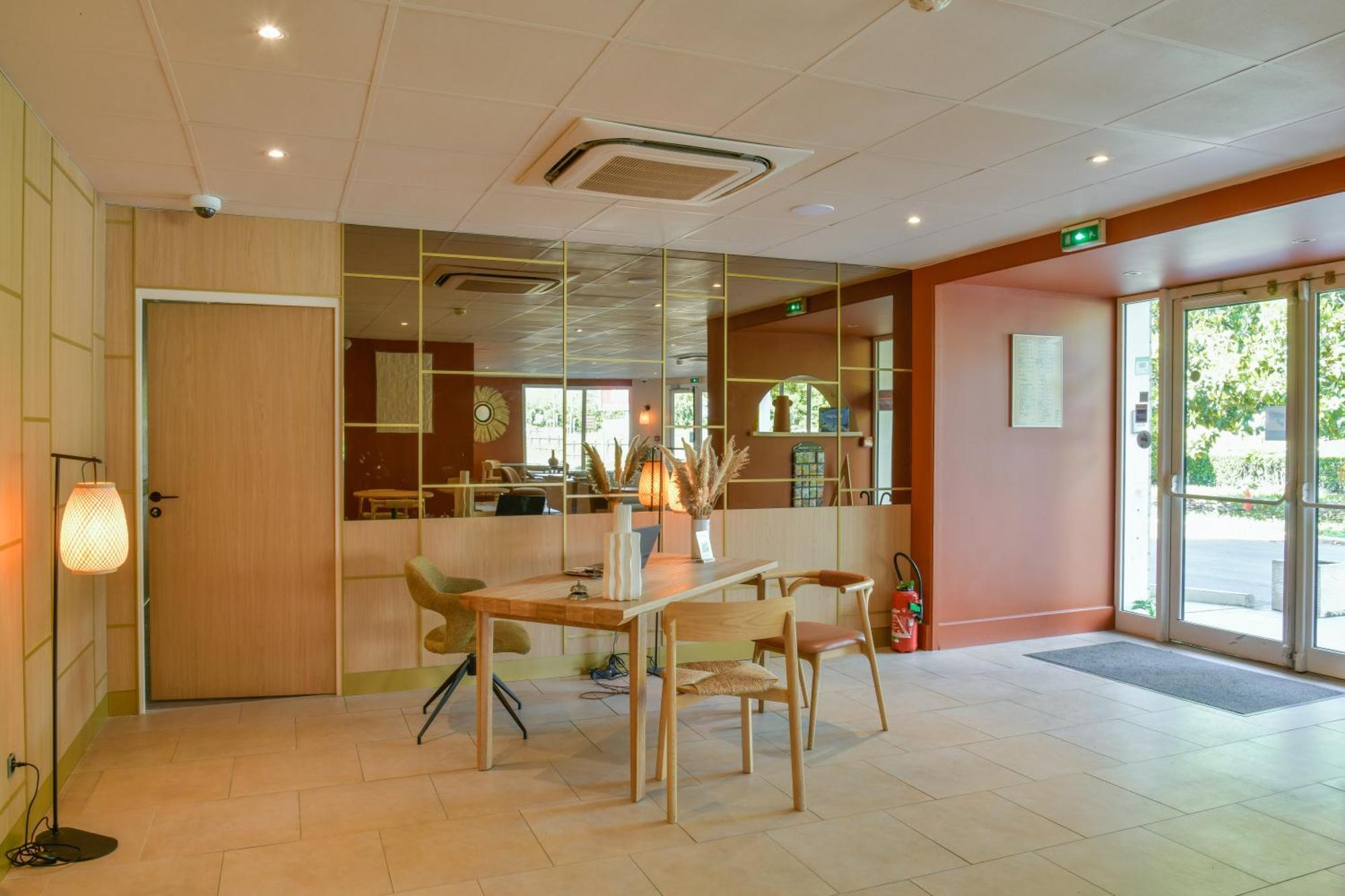 Bhoma Bourges - Hotel & Restaurant Luaran gambar